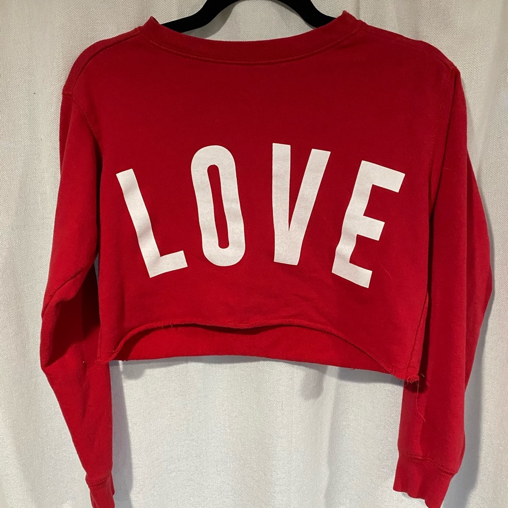 Juniors small love crop top sweatshirt